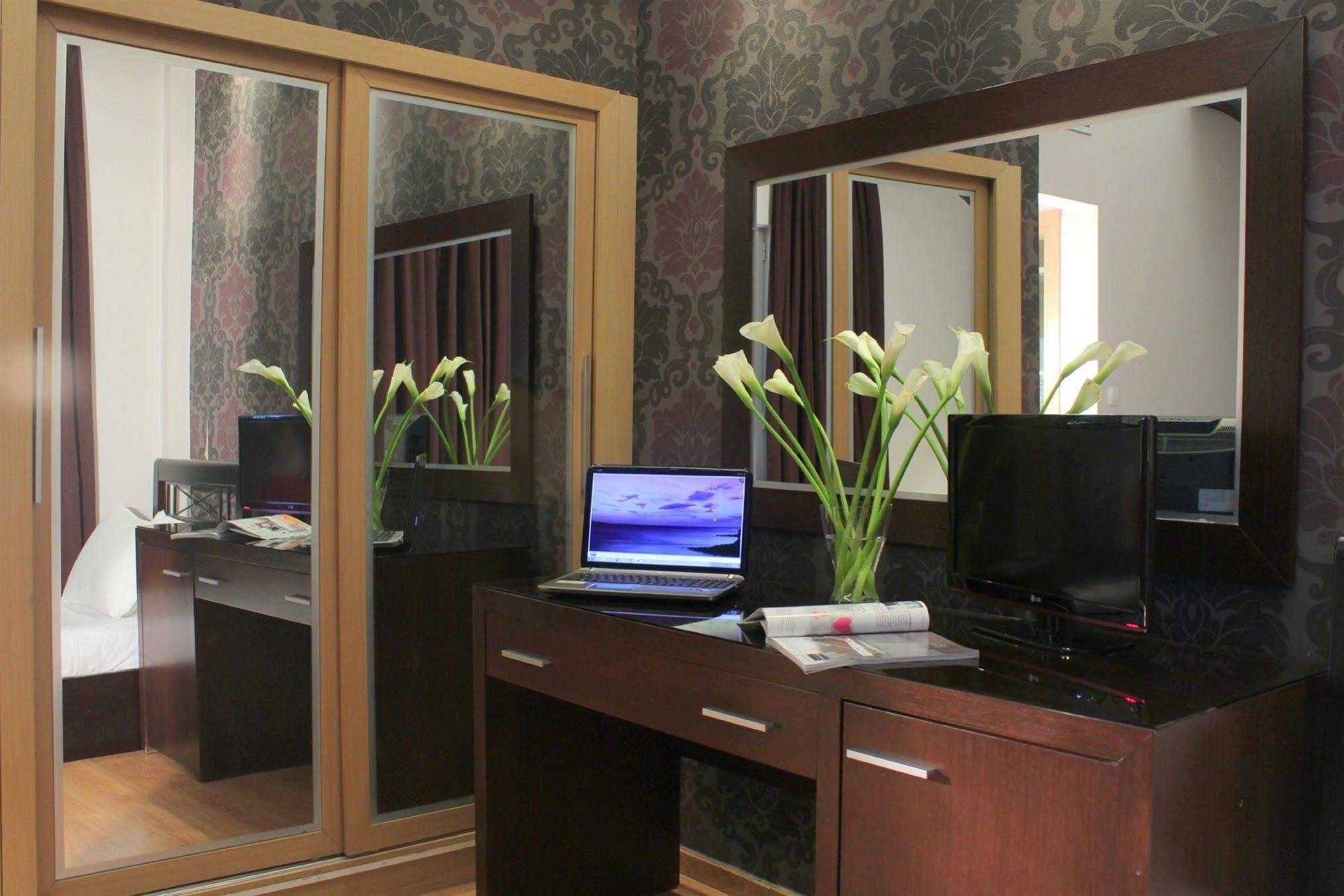 Galaxy Art Hotel Oraiokastro Extérieur photo